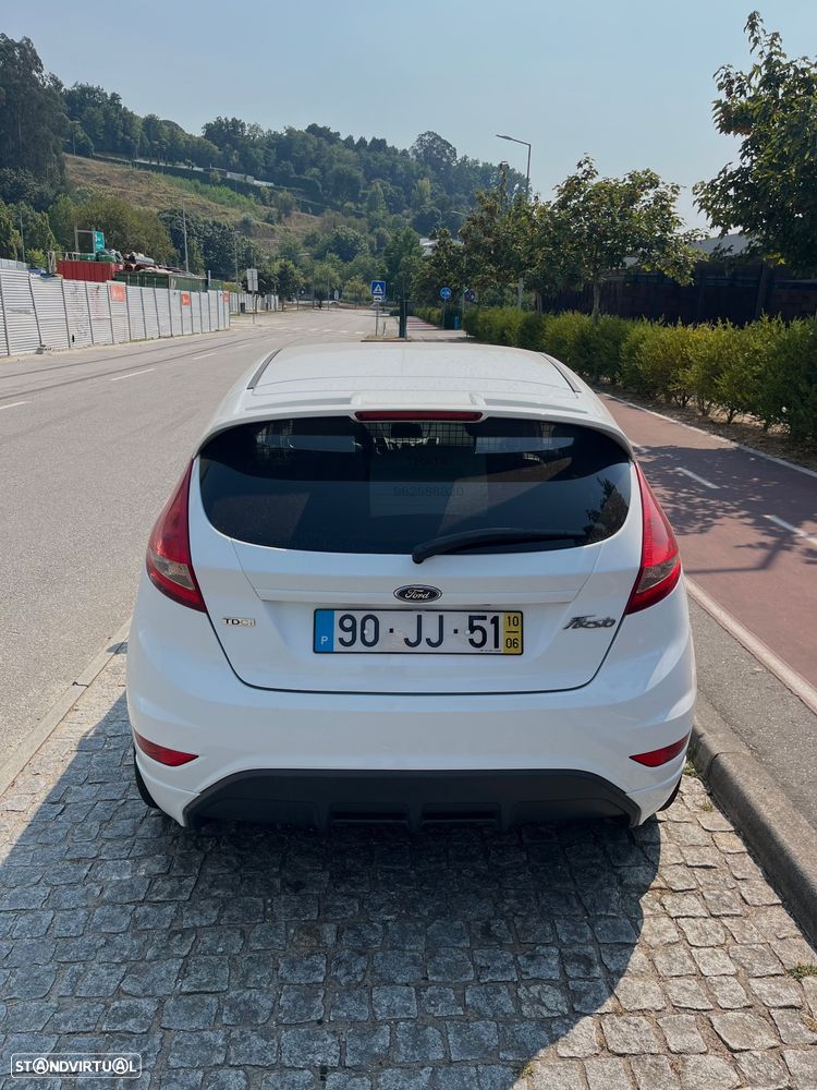 Ford Fiesta - 4