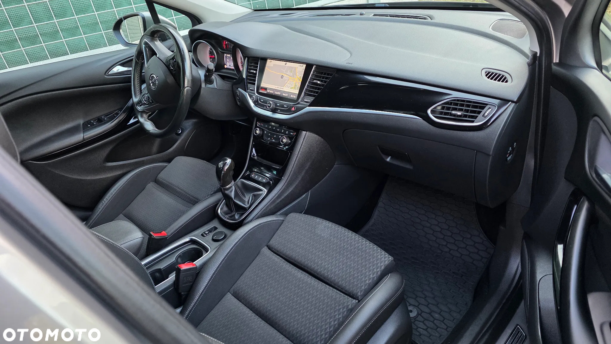 Opel Astra 1.4 Turbo Start/Stop Sports Tourer Edition - 21