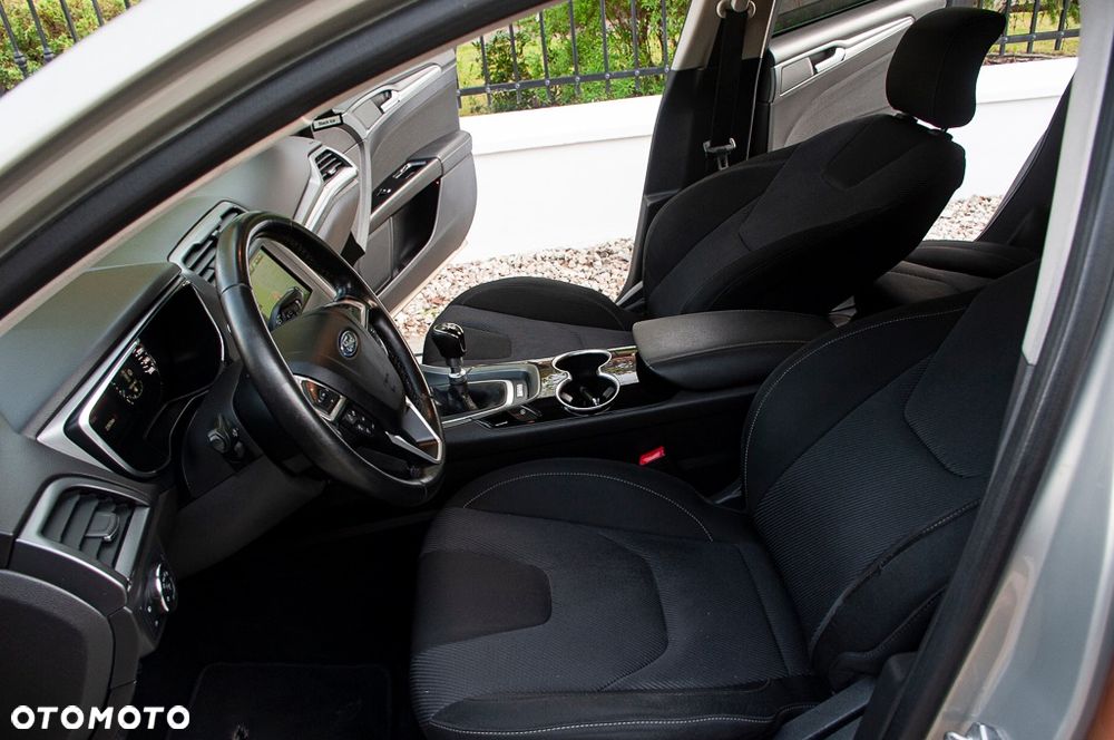 Ford Mondeo 2.0 TDCi STart-Stopp Titanium - 39