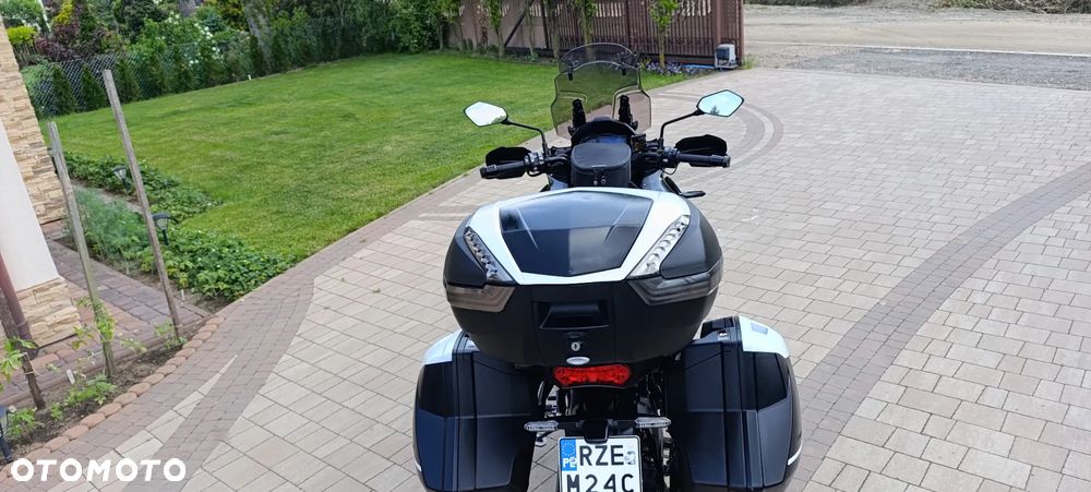 Kawasaki Versys 1000 - 8