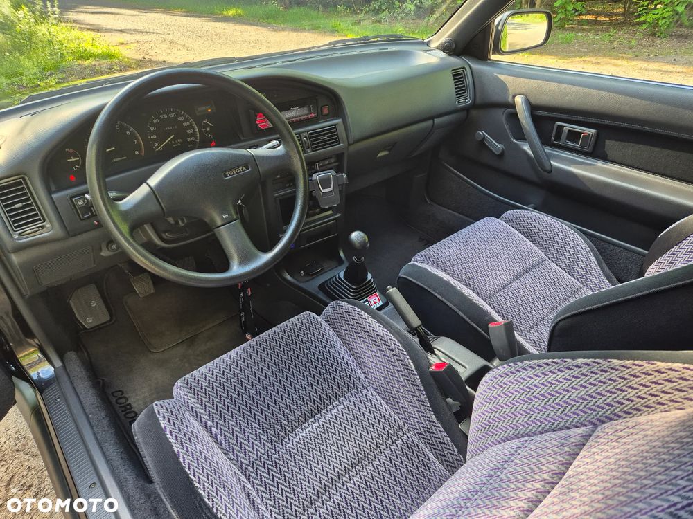 Toyota Corolla - 17