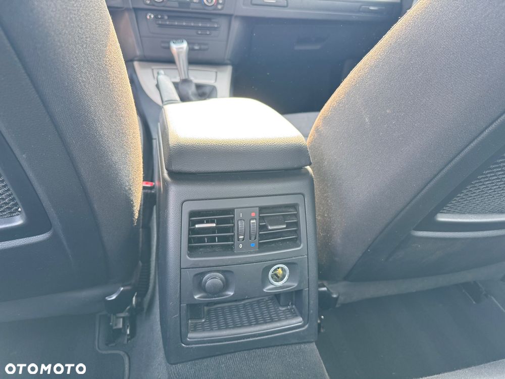 BMW Seria 3 - 22