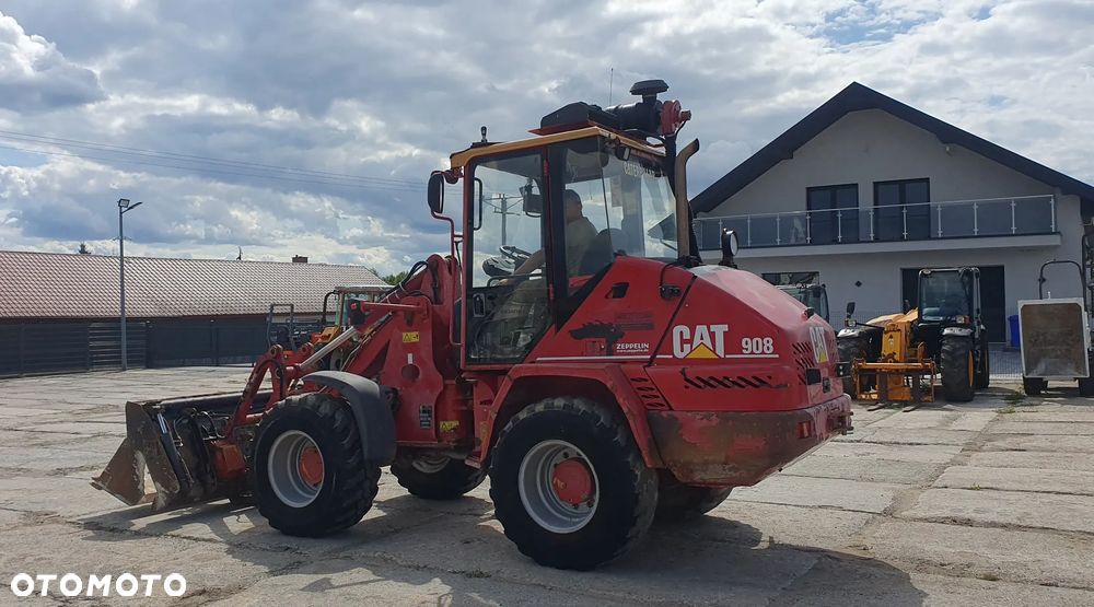 Caterpillar 908 - 8