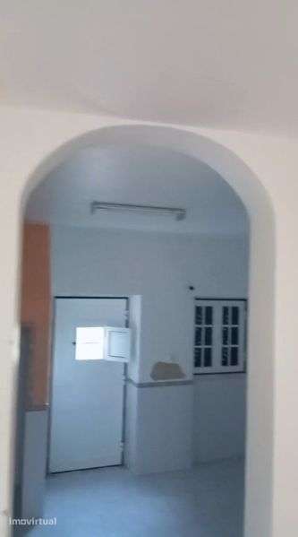 Moradia T2 para Alugar – Barbas (Merceana, Alenquer) - Grande imagem: 4/10