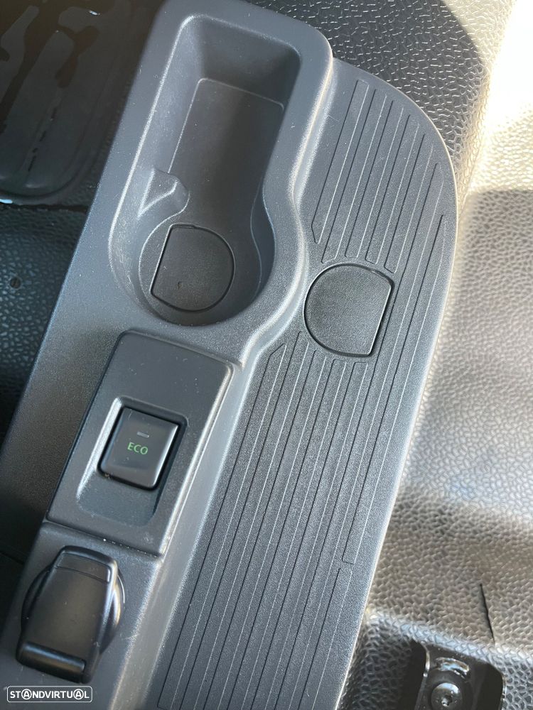 Renault Kangoo 1.5 3 lugares nacional 95 CV - 11