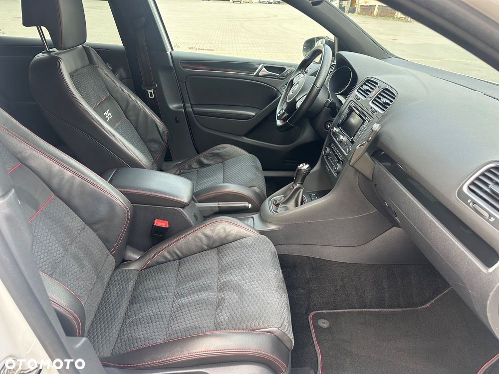 Volkswagen Golf 2.0 GTI Edition 35 - 26