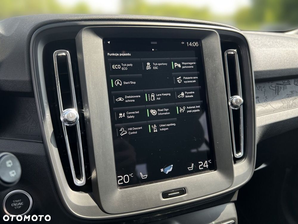 Volvo XC 40 T3 Momentum - 17