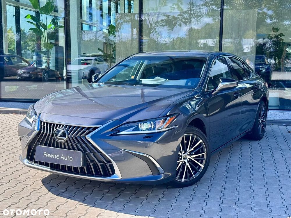 Lexus ES - 9