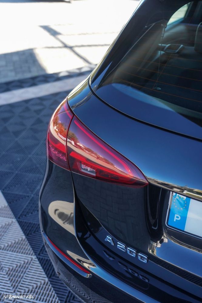 Mercedes-Benz A 200 Standard - 43