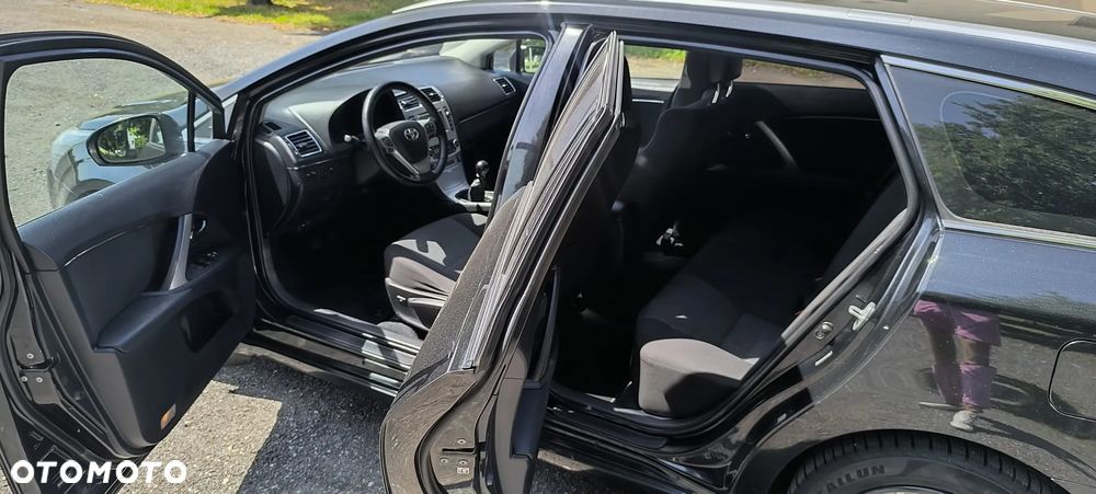 Toyota Avensis 2.0 D-4D PowerBoost Active - 21