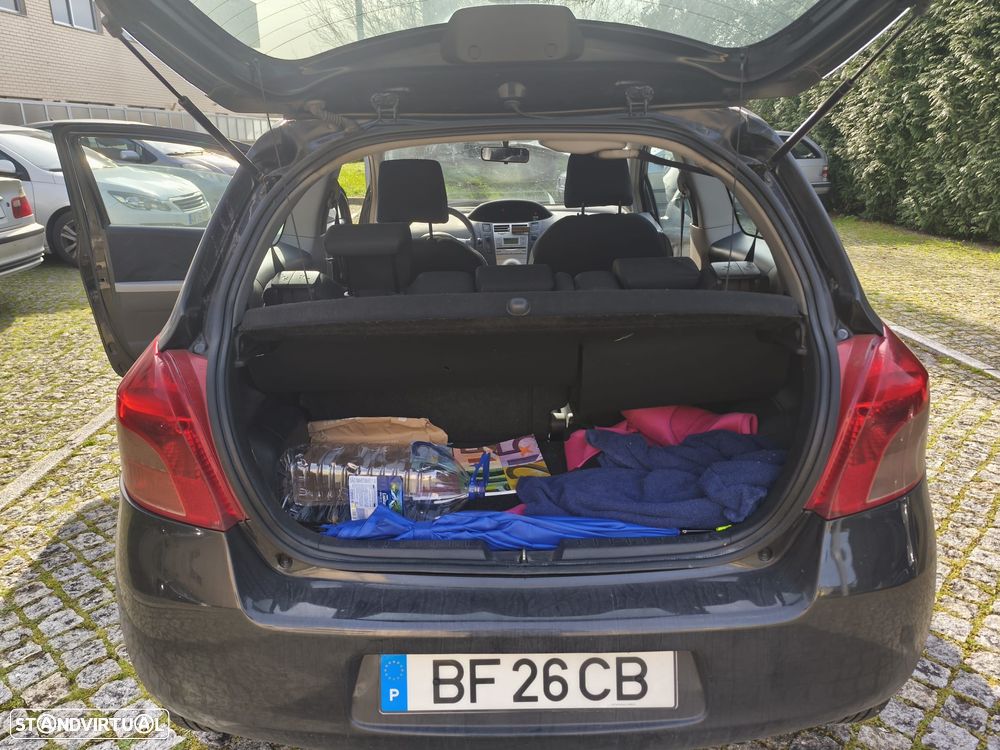 Toyota Yaris 1.3 VVT-i Sol High Pack - 11