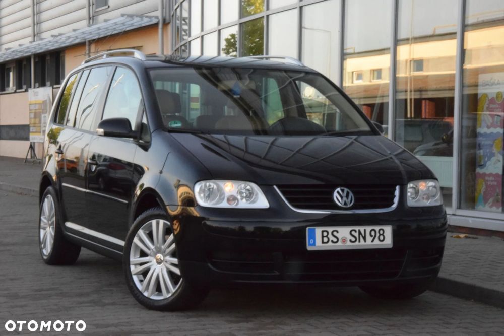 Volkswagen Touran - 9
