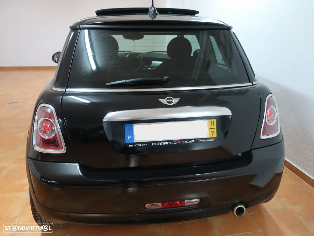 MINI 3 Portas Cooper D - 10