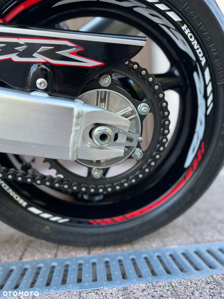 Honda CBR - 8