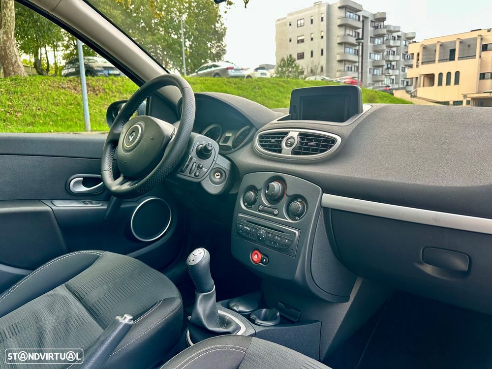 Renault Clio 1.2 TCE Dynamique S - 33