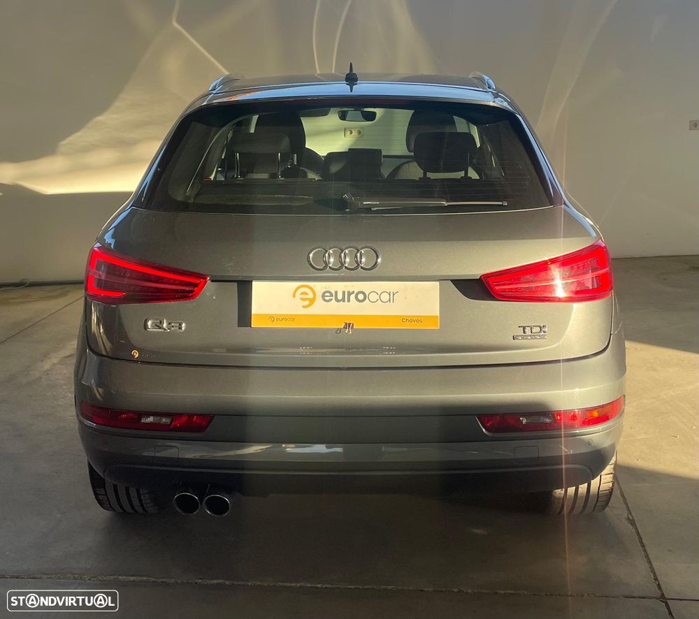 Audi Q3 2.0 TDI quattro S-line S tronic - 4