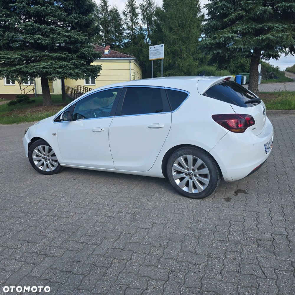Opel Astra 1.7 CDTI DPF (119g) Innovation - 4