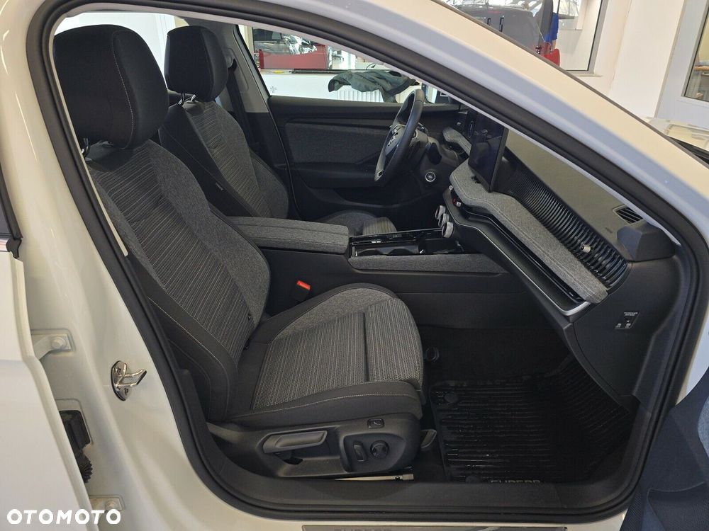 Skoda Superb 2.0 TDI SCR 4x4 Selection DSG - 13