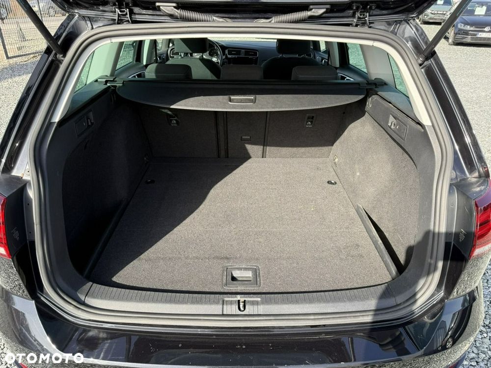 Volkswagen Golf Variant 1.6 TDI SCR DSG Join - 30