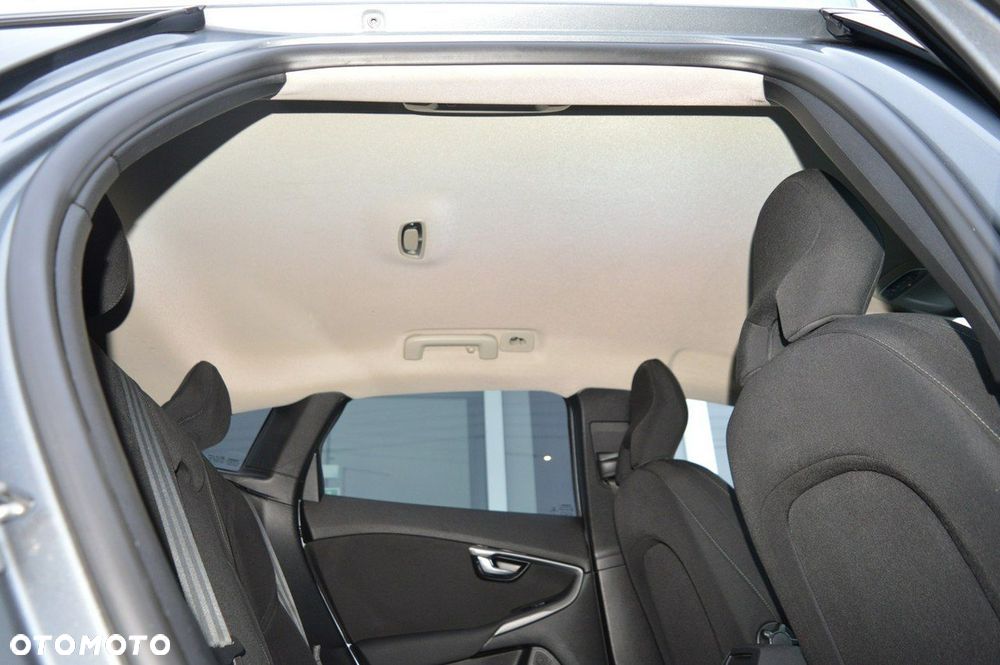 Volvo V40 D2 Geartronic Kinetic - 32