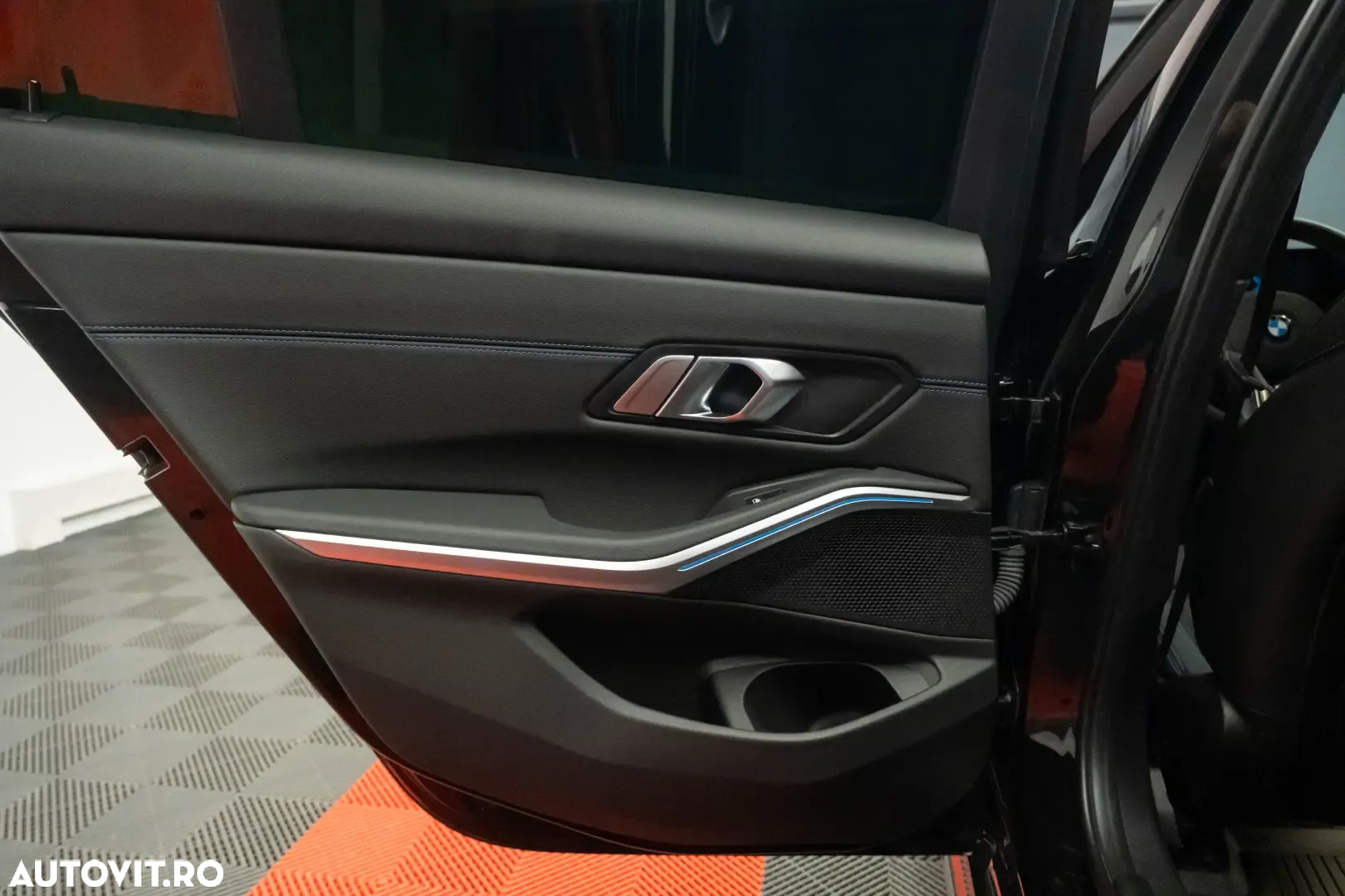 BMW Seria 3 320d Aut. M Sport - 10