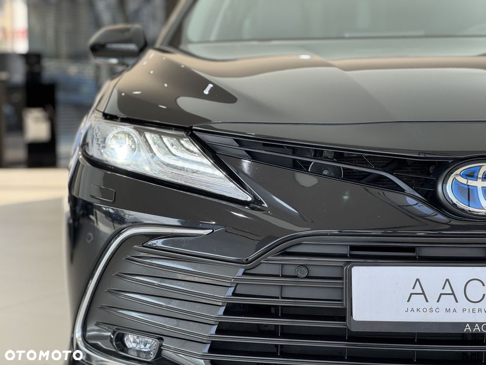 Toyota Camry - 40
