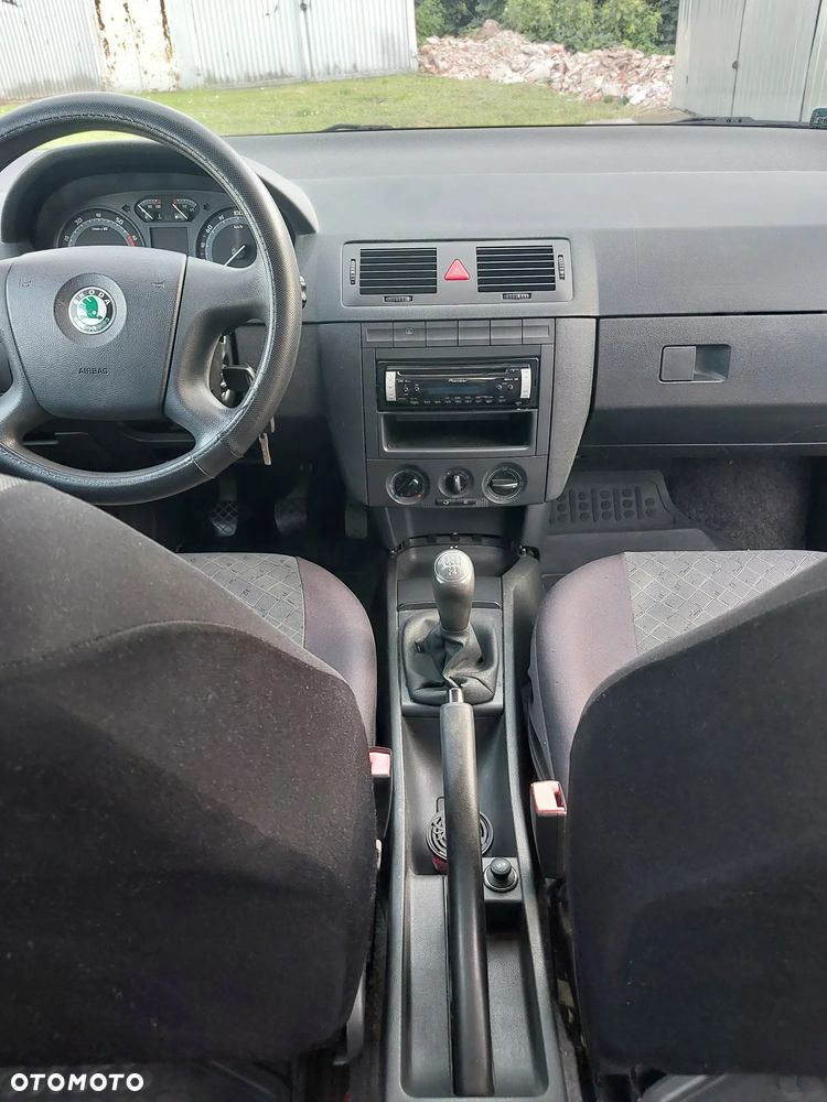 Skoda Fabia - 12