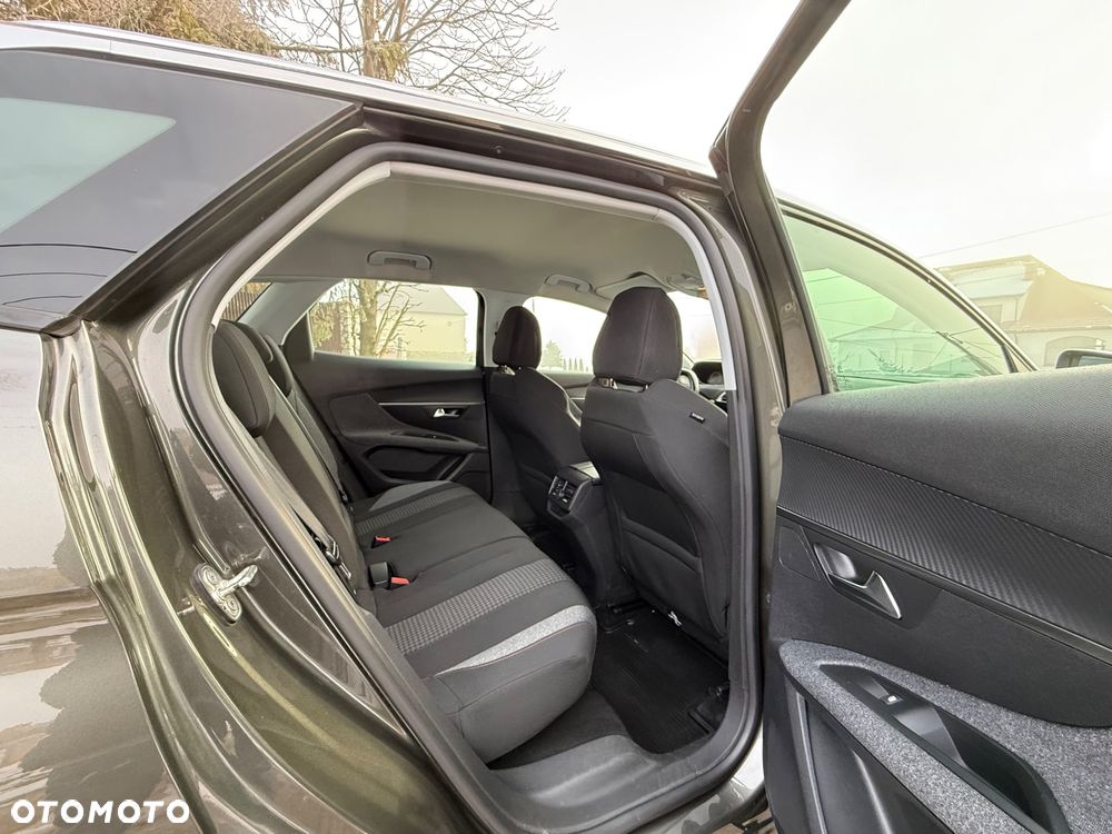 Peugeot 3008 1.2 PureTech Active S&S - 28