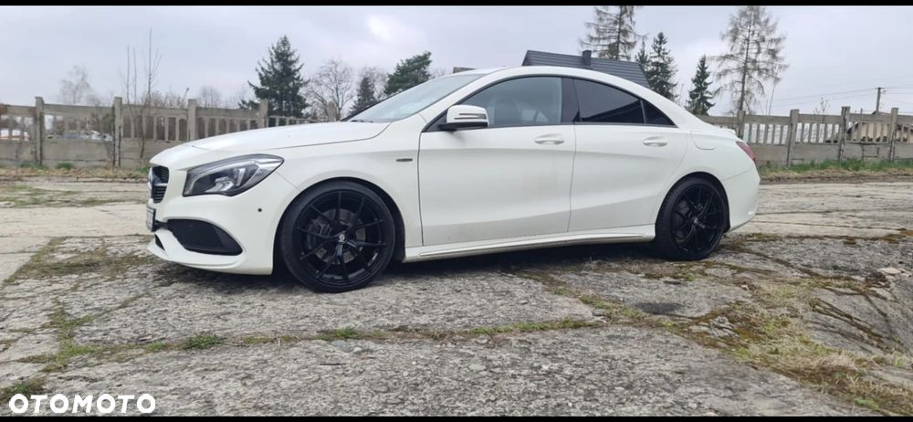 Mercedes-Benz CLA 250 7G-DCT Peak Edition - 1