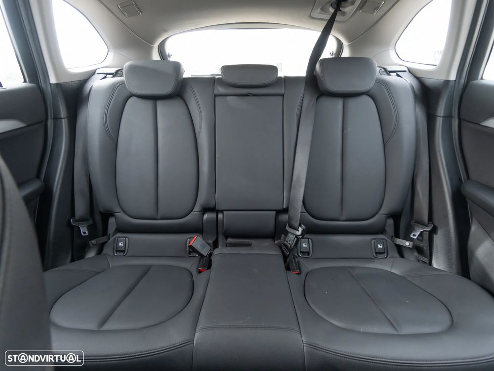 BMW X1 16 d sDrive Advantage - 5