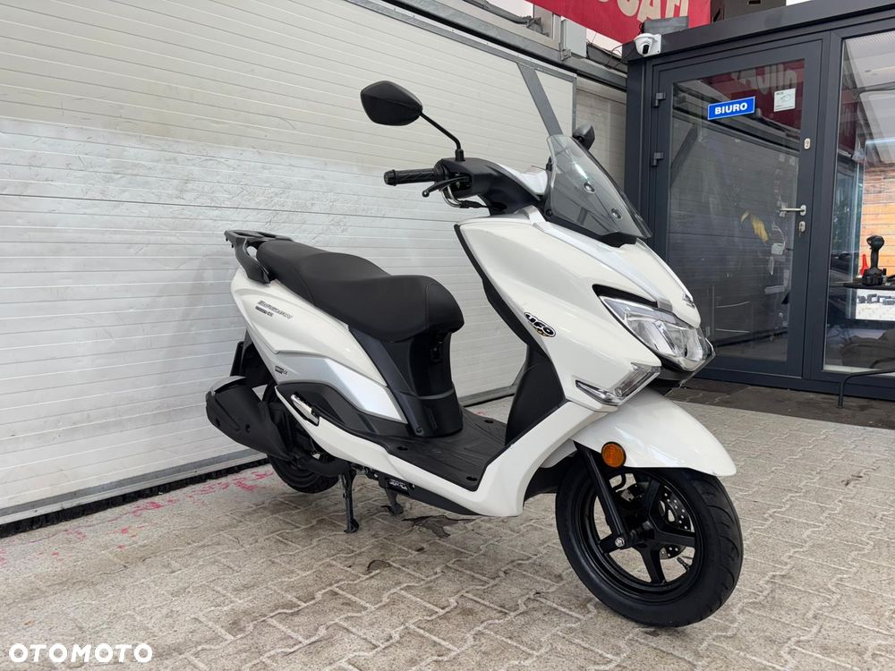 Suzuki Burgman - 4