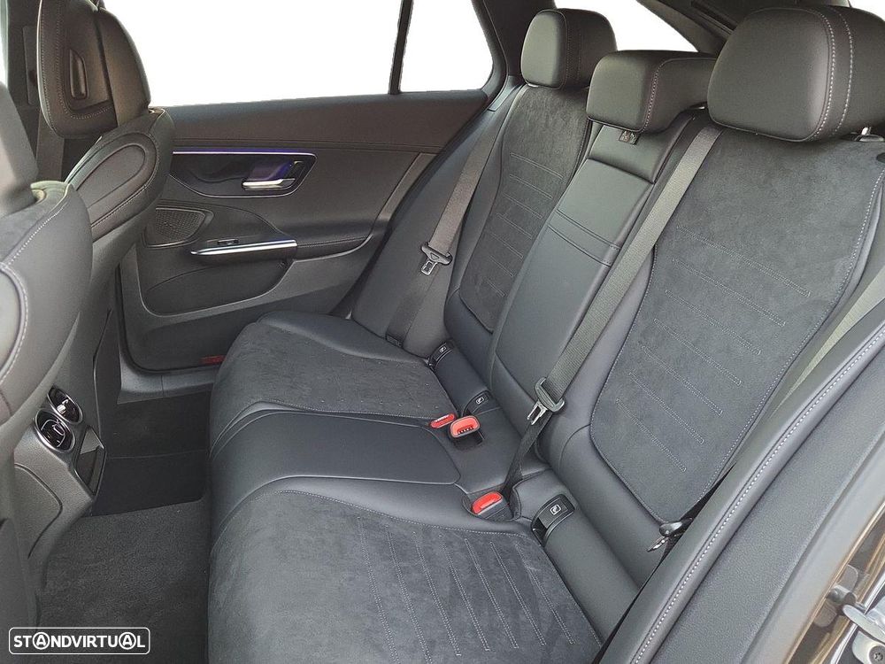 Mercedes-Benz C 300 de AMG Line - 22
