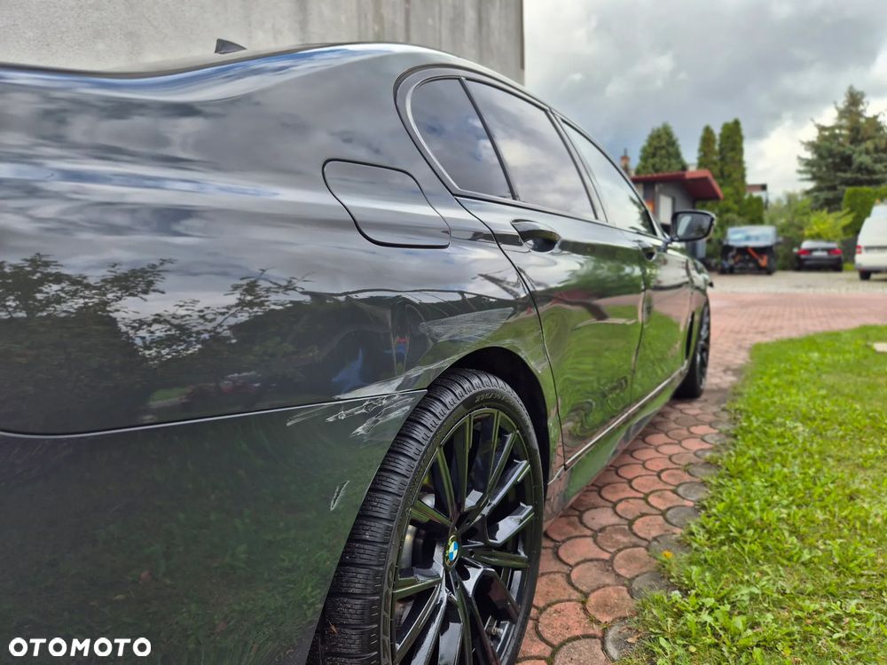BMW Seria 7 740d xDrive mHEV sport - 15