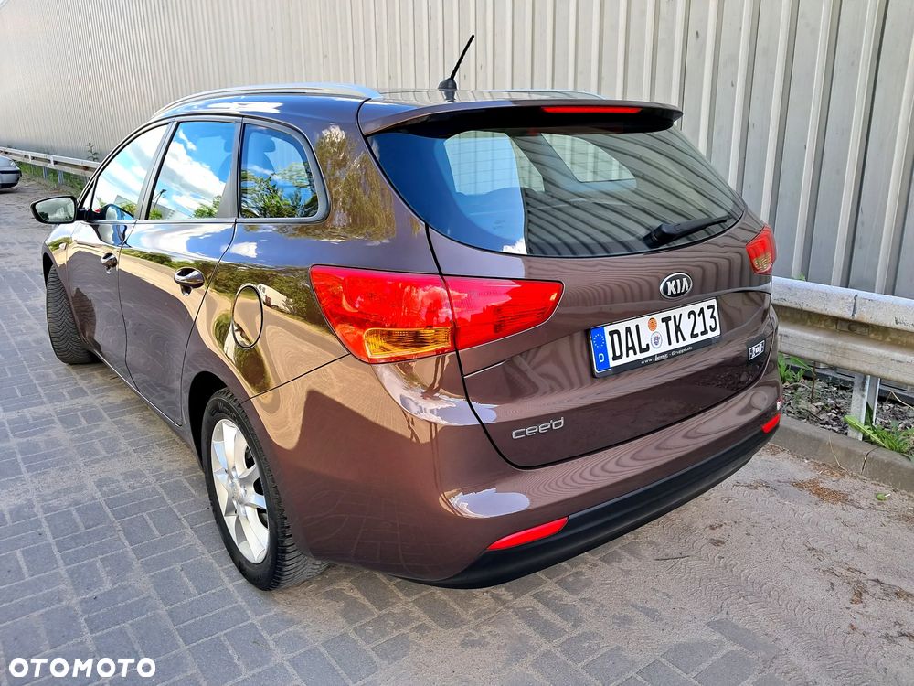 Kia Ceed 1.6 GDI Edition 7 - 8