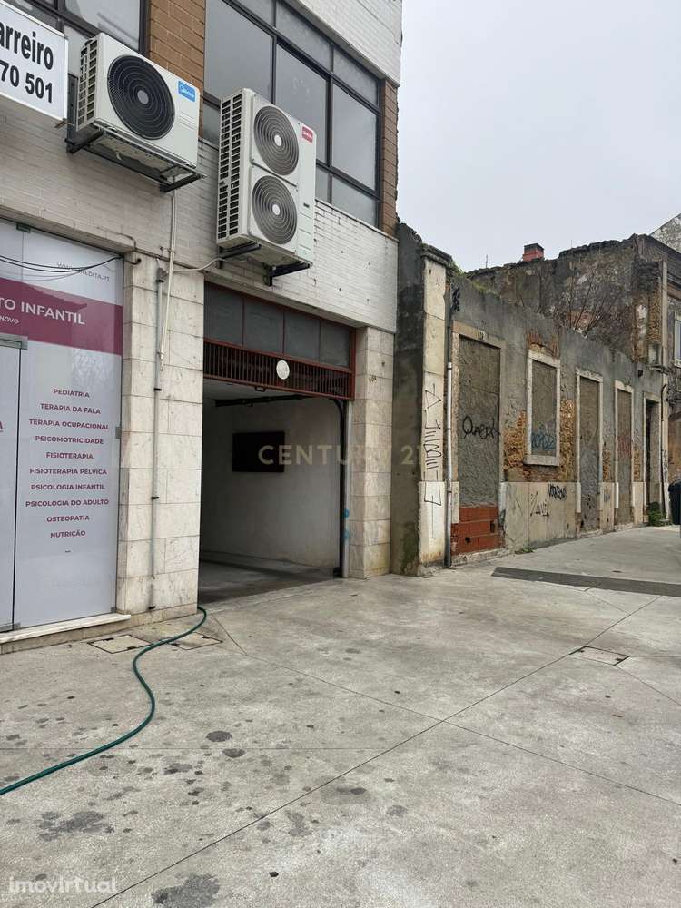 Garagem Privativa- 13m2 I Excelente Localização No Barreiro I Praticid - Grande imagem: 2/8