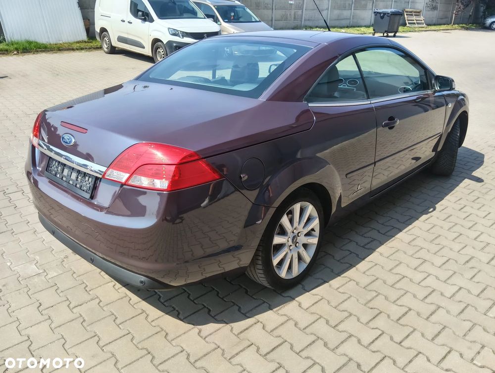 Ford Focus 2.0 16V Titanium - 19