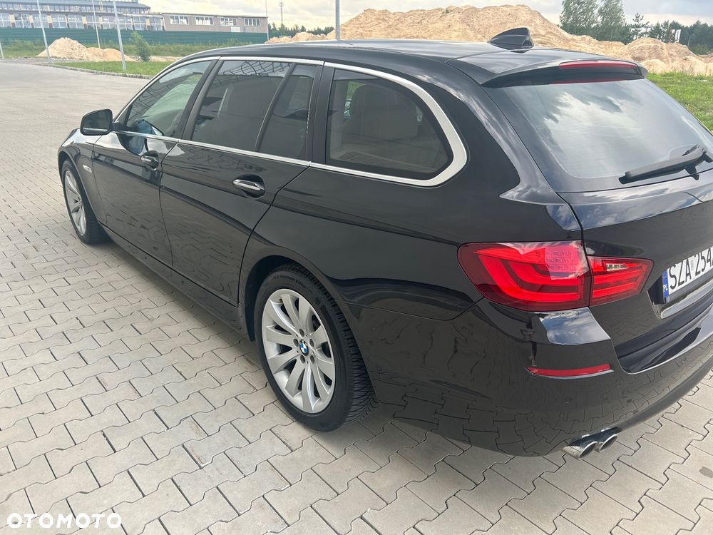 BMW Seria 5 520d xDrive - 5