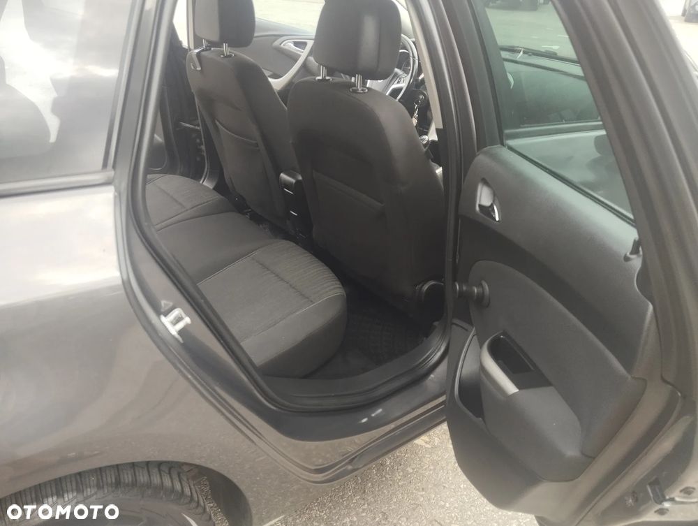 Opel Astra 1.4 T Cosmo - 12
