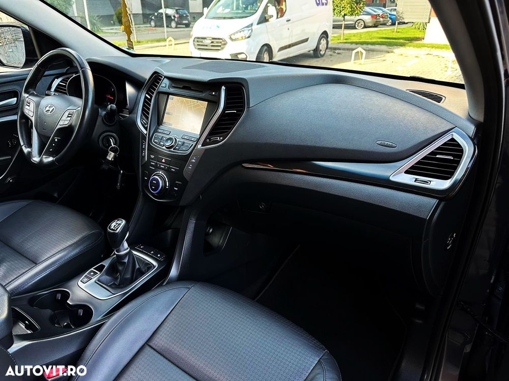 Hyundai Santa Fe blue 2.0 CRDI 4WD Premium - 24