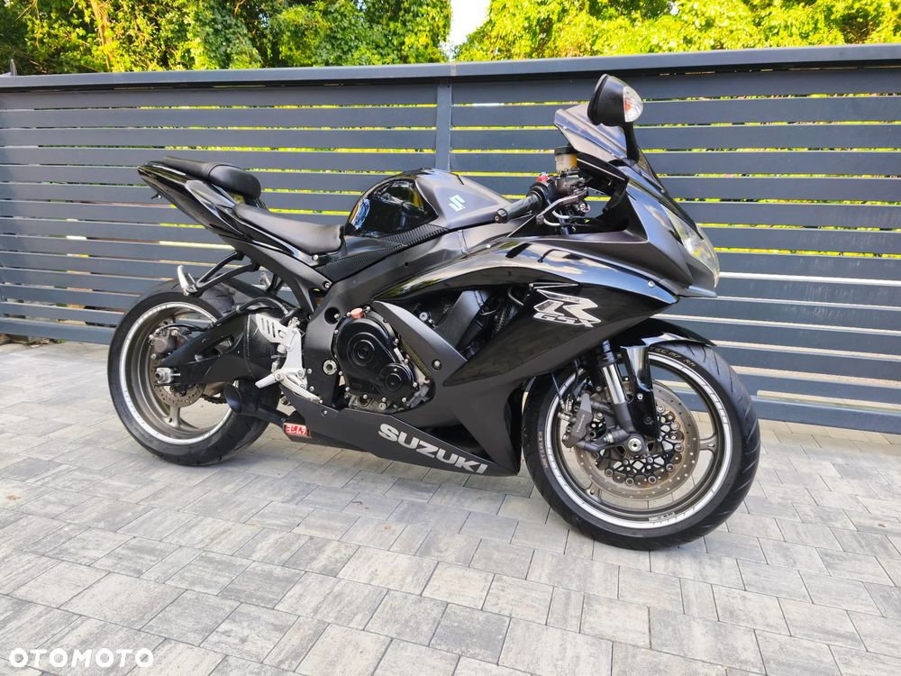 Suzuki GSX-R - 15