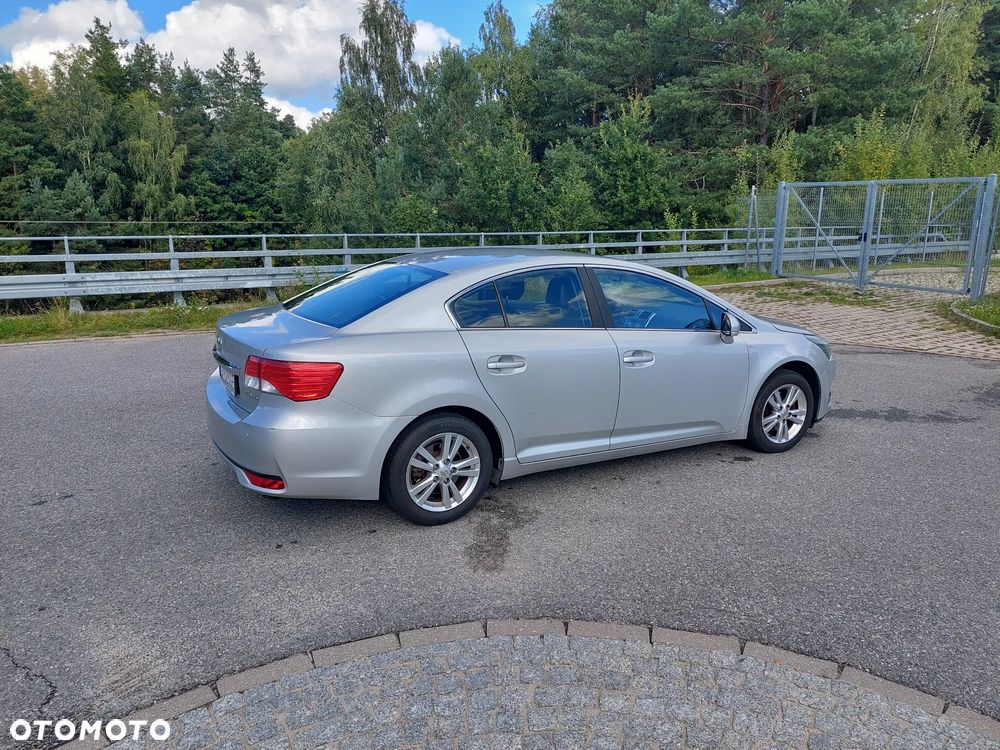 Toyota Avensis 1.8 Premium MS - 7