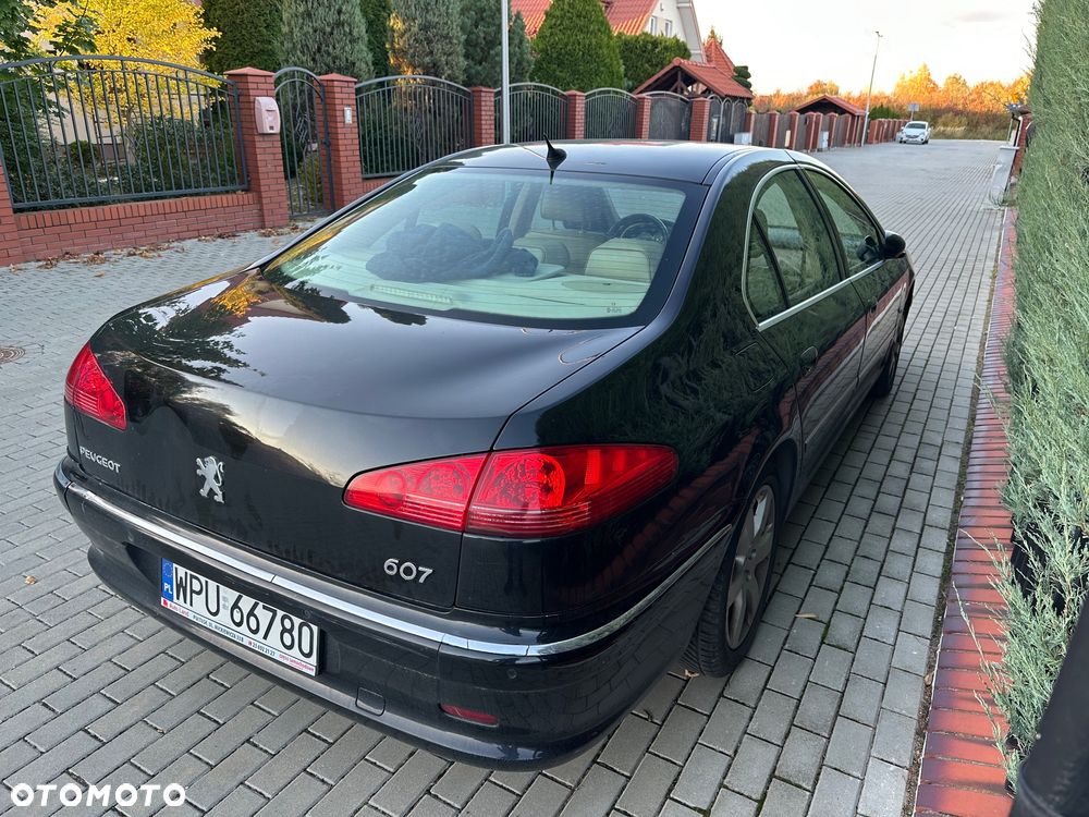 Peugeot 607 2008 photo 4