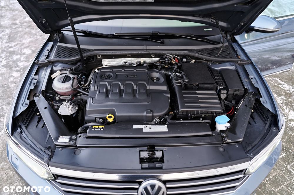 Volkswagen Passat Variant 2.0 TDI BMT Highline DSG - 18