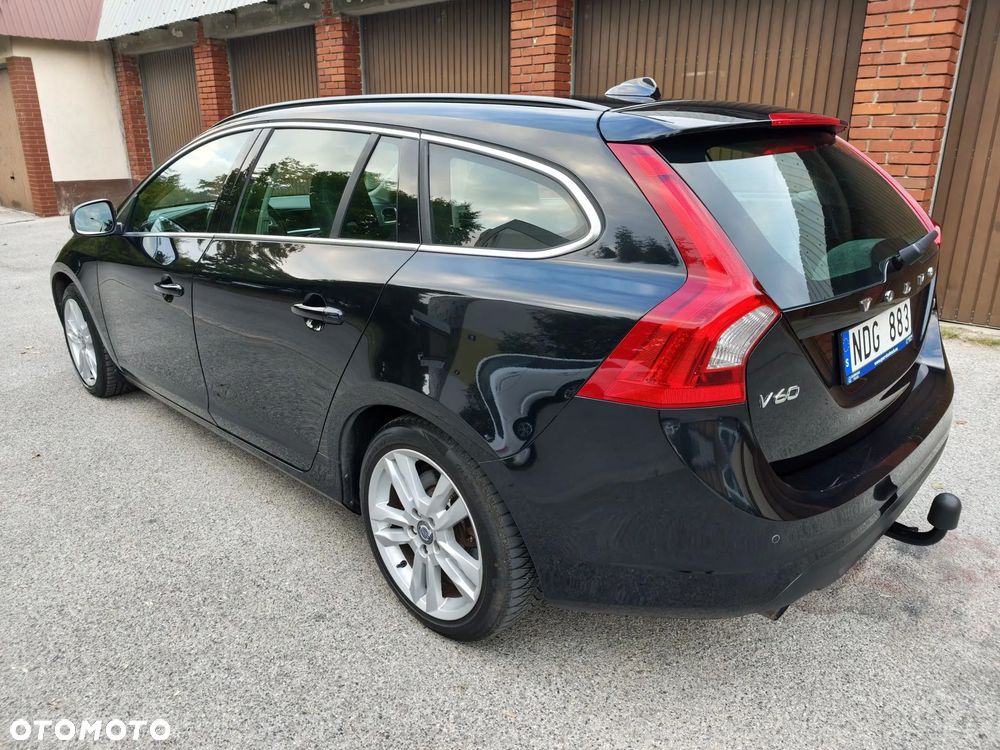 Volvo V60 D3 Momentum - 5