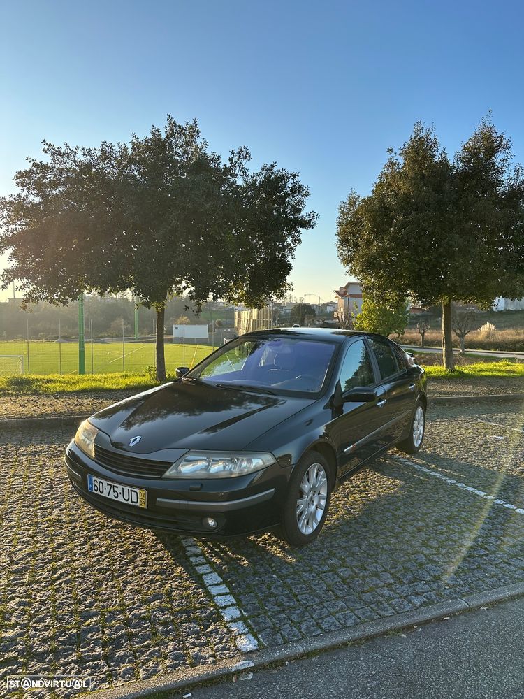 Renault Laguna - 1