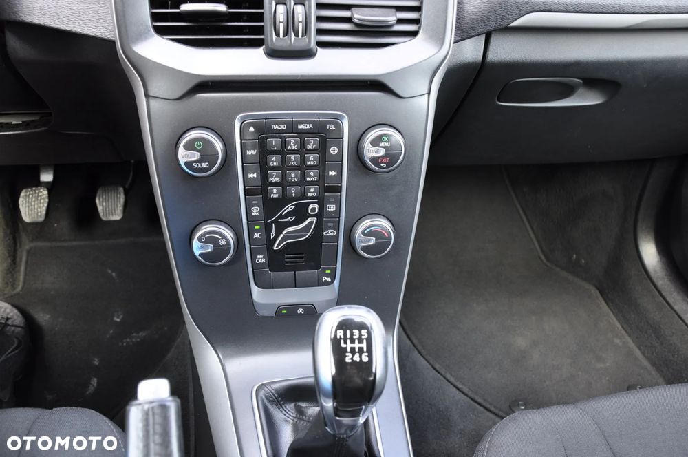 Volvo V40 D2 You - 15