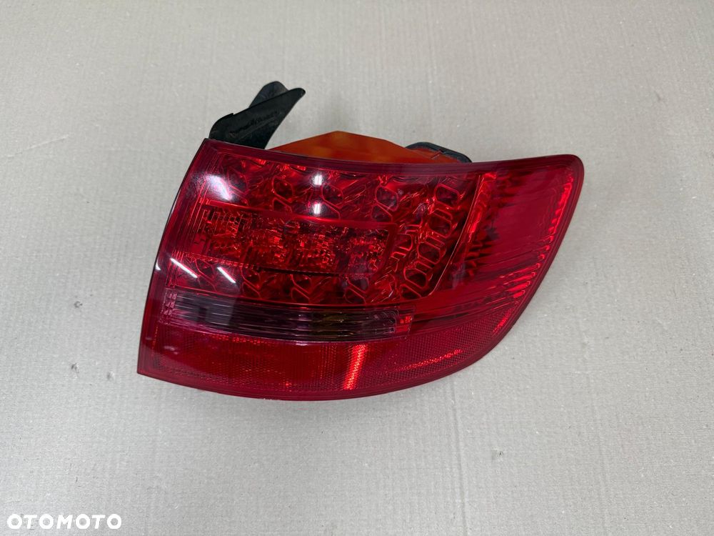 AUDI A6 C6 AVANT KOMBI 04-08 LAMPA LED PRAWY TYŁ KAROSERYJNA 4F9945096H - 2