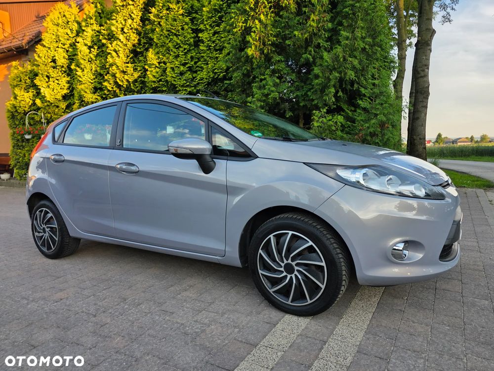 Ford Fiesta 1.4 Champions Edition - 1