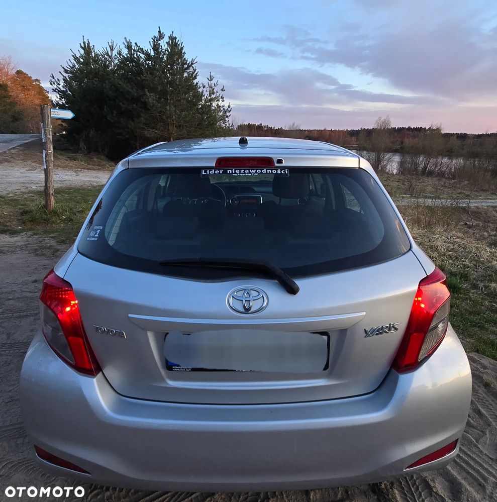 Toyota Yaris 1.0 Active - 5