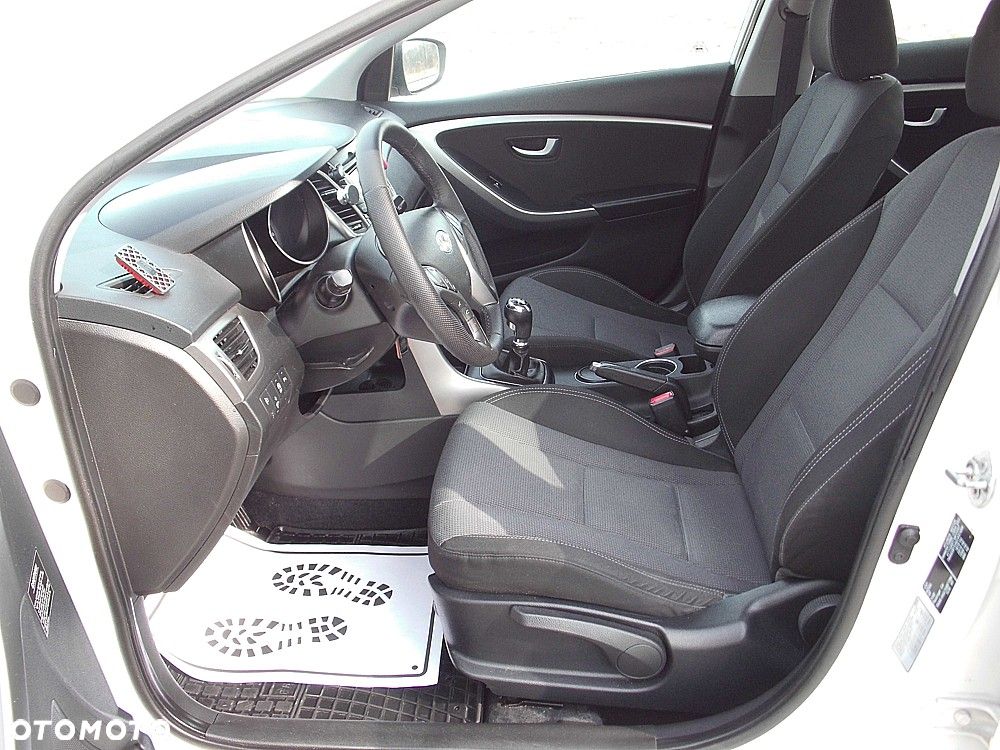 Hyundai i30 1.6 CRDi Fifa World Cup Edition - 2